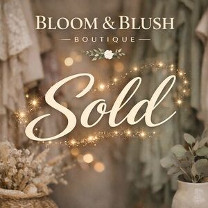 ✨🦋 Dolls Kill Blue Lace Bodysuit 🎀✨
Size XL | New With Tags